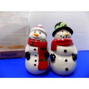 NEW Ceramic Christmas Snowman Salt and Pepper Shakers Holiday